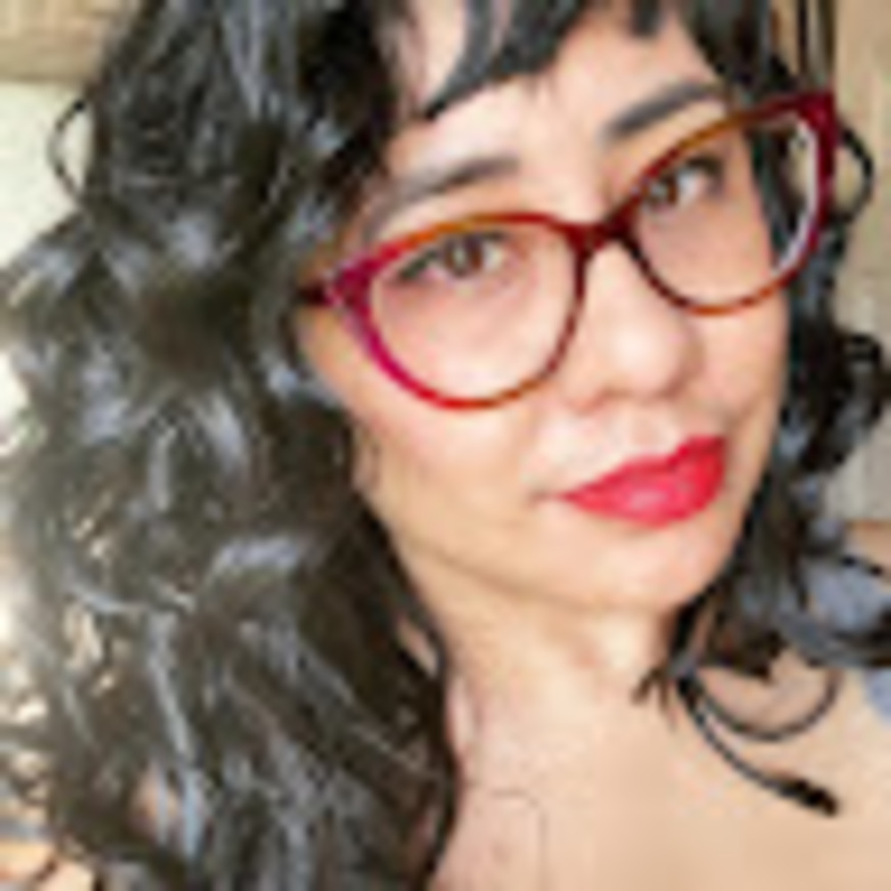 Meet your Posher, Liz